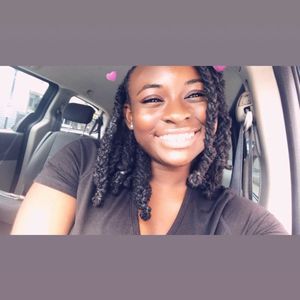 Meet your Posher, Evonne